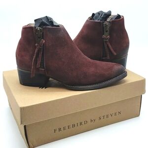 NIB Freebird by Steven women US 7 burgundy ankle booties ONYX leather suede